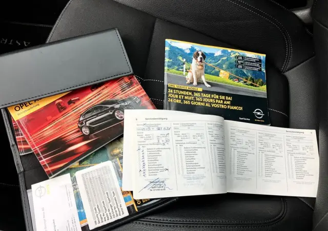 OPEL Astra 1.6 Turbo 150 Jahre