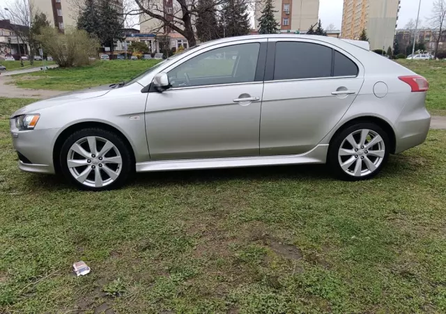 MITSUBISHI Lancer 1.8 DI-D+ ClearTec Top