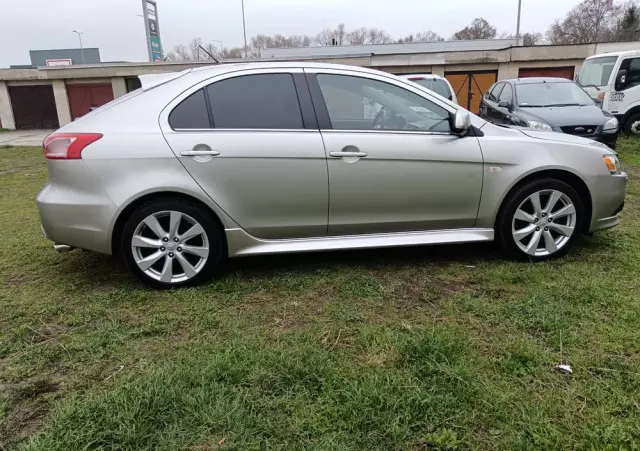 MITSUBISHI Lancer 1.8 DI-D+ ClearTec Top