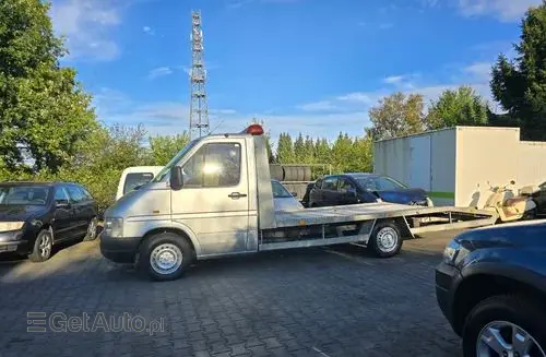 VOLKSWAGEN LT 