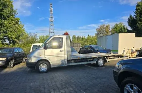 VOLKSWAGEN LT 