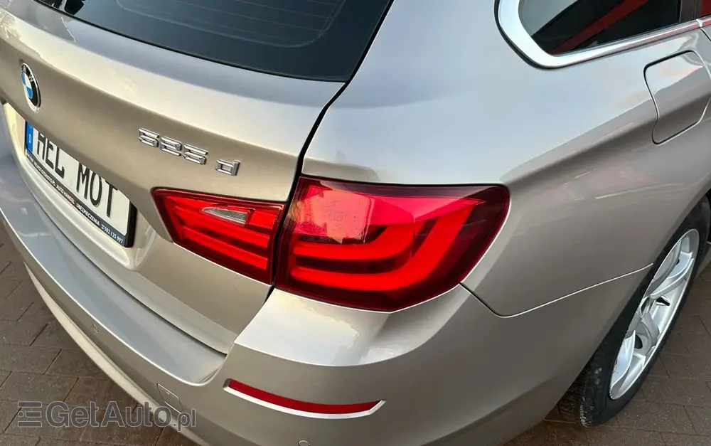 BMW Seria 5 525d xDrive Sport-Aut