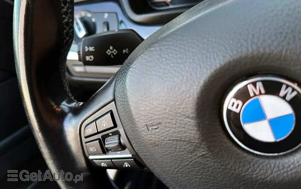 BMW Seria 5 525d xDrive Sport-Aut