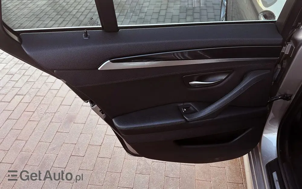 BMW Seria 5 525d xDrive Sport-Aut