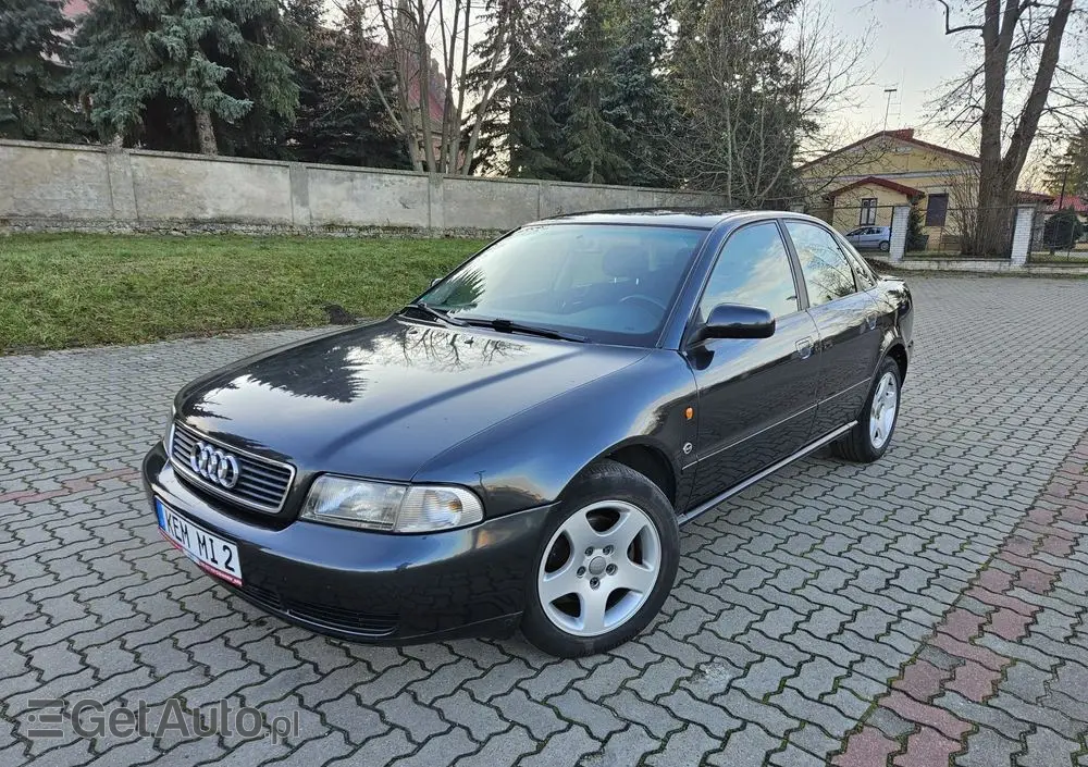 AUDI A4 Limousine 2.6