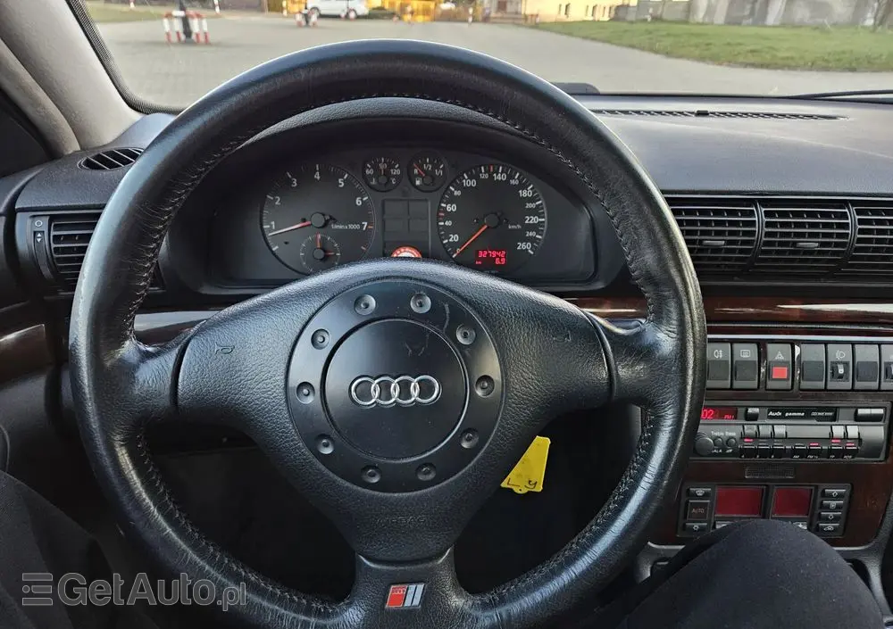 AUDI A4 Limousine 2.6