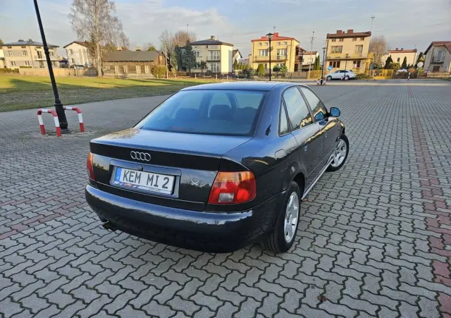 AUDI A4 Limousine 2.6