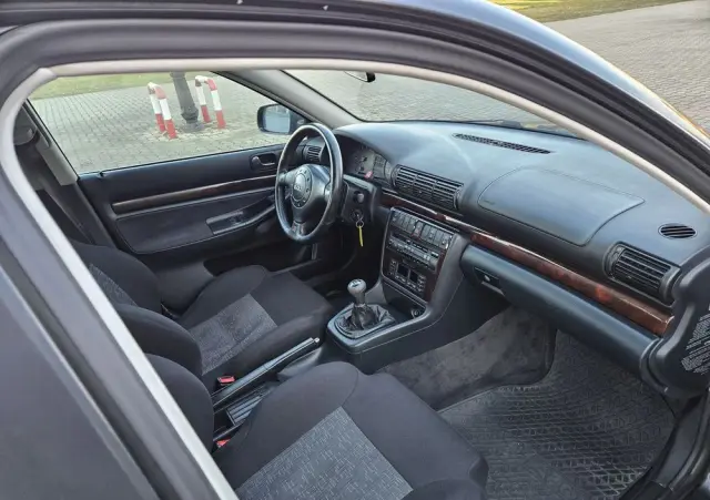 AUDI A4 Limousine 2.6