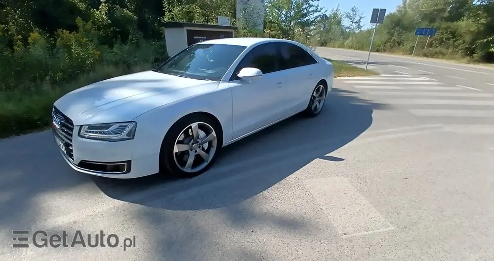 AUDI A8 4.2 TDI DPF (clean diesel) quattro tiptronic