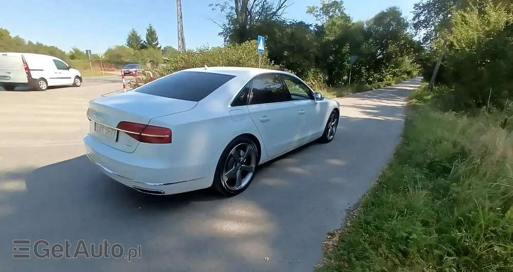 AUDI A8 4.2 TDI DPF (clean diesel) quattro tiptronic