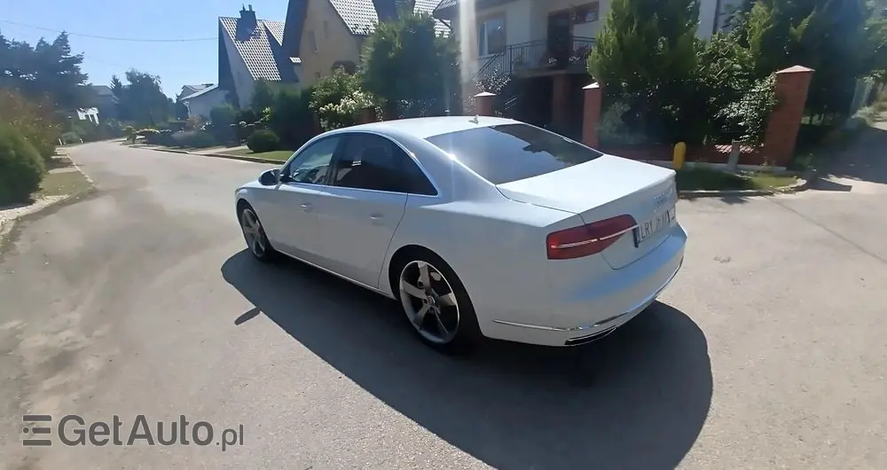 AUDI A8 4.2 TDI DPF (clean diesel) quattro tiptronic