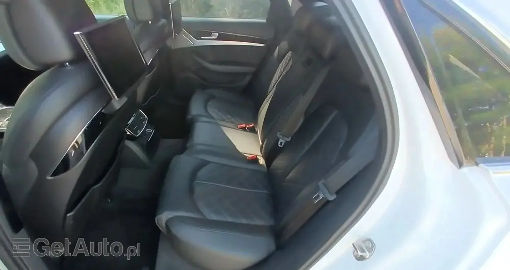 AUDI A8 4.2 TDI DPF (clean diesel) quattro tiptronic