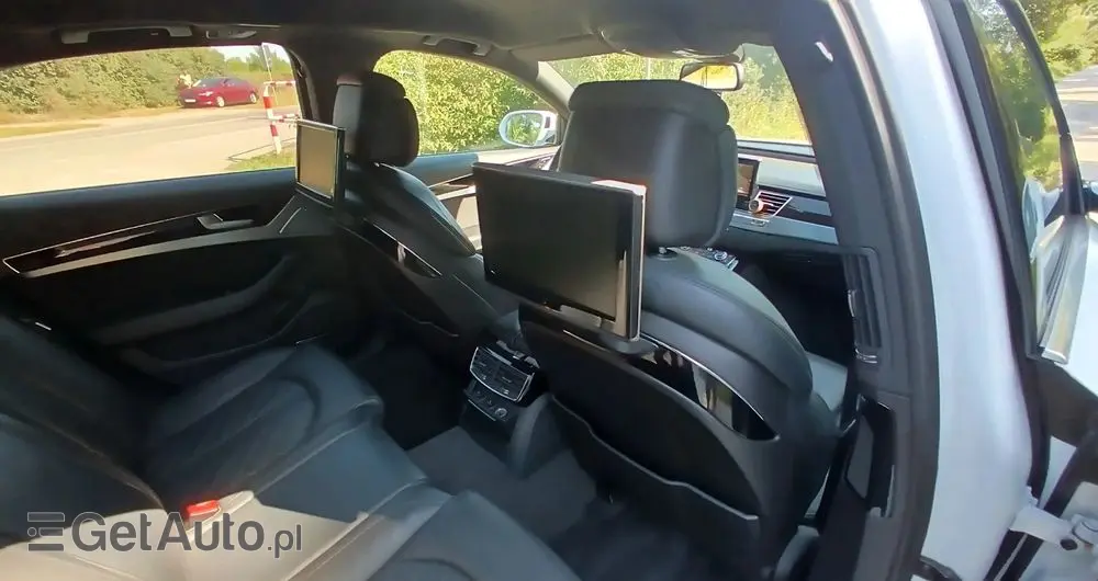 AUDI A8 4.2 TDI DPF (clean diesel) quattro tiptronic