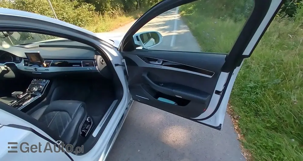 AUDI A8 4.2 TDI DPF (clean diesel) quattro tiptronic