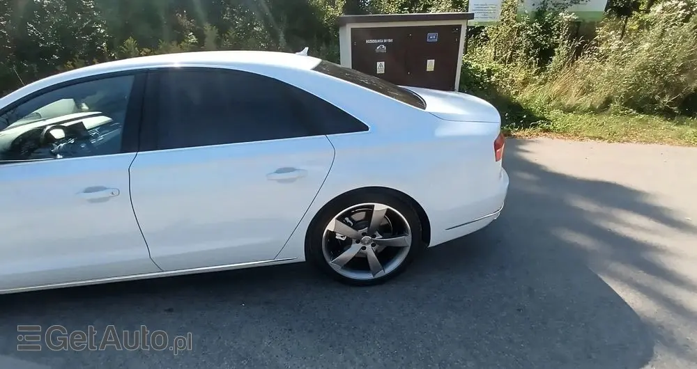 AUDI A8 4.2 TDI DPF (clean diesel) quattro tiptronic