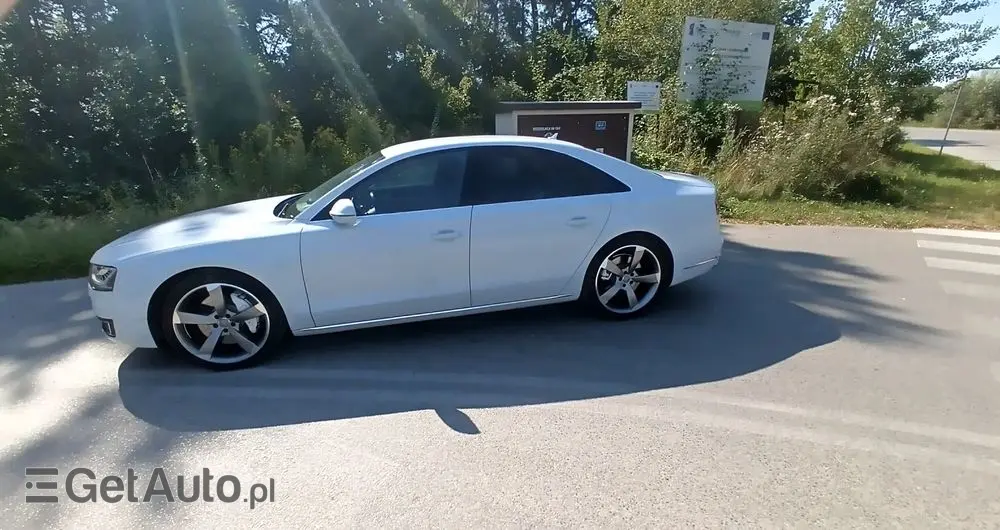 AUDI A8 4.2 TDI DPF (clean diesel) quattro tiptronic