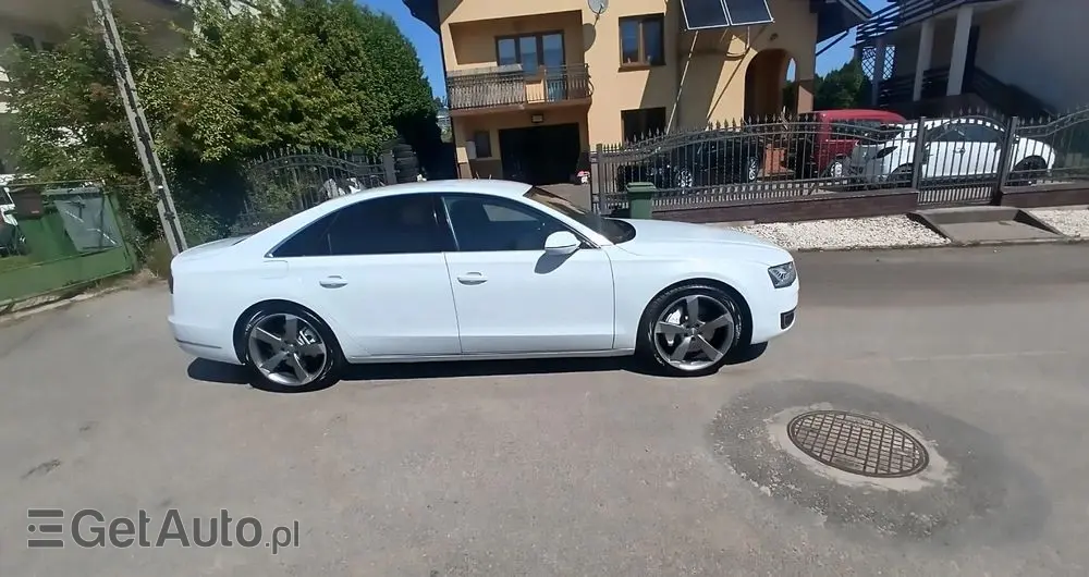 AUDI A8 4.2 TDI DPF (clean diesel) quattro tiptronic