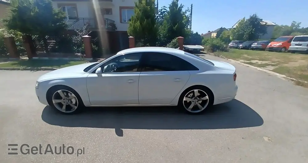 AUDI A8 4.2 TDI DPF (clean diesel) quattro tiptronic