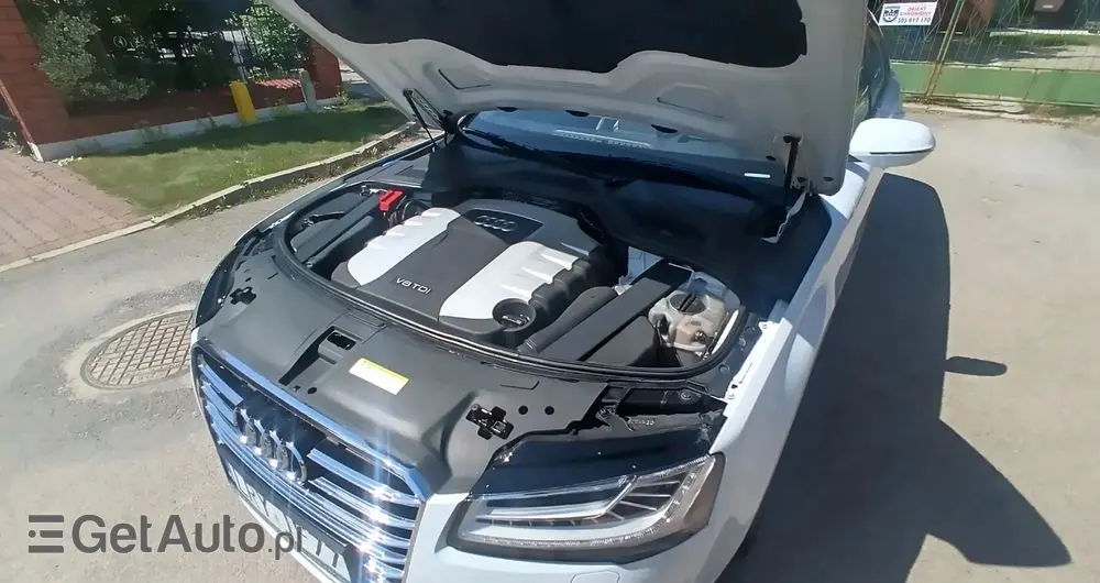 AUDI A8 4.2 TDI DPF (clean diesel) quattro tiptronic