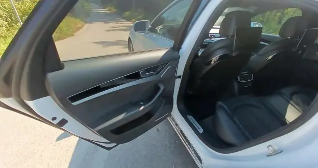 AUDI A8 4.2 TDI DPF (clean diesel) quattro tiptronic