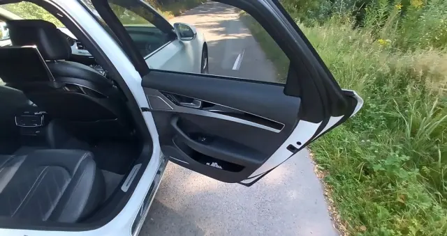 AUDI A8 4.2 TDI DPF (clean diesel) quattro tiptronic