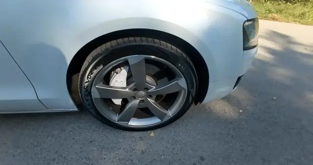 AUDI A8 4.2 TDI DPF (clean diesel) quattro tiptronic