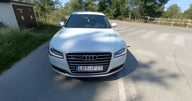 AUDI A8 4.2 TDI DPF (clean diesel) quattro tiptronic