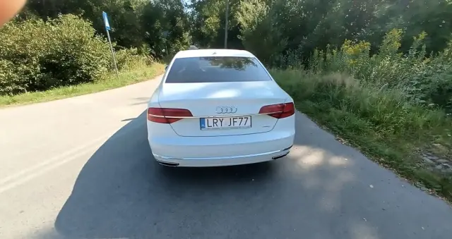 AUDI A8 4.2 TDI DPF (clean diesel) quattro tiptronic