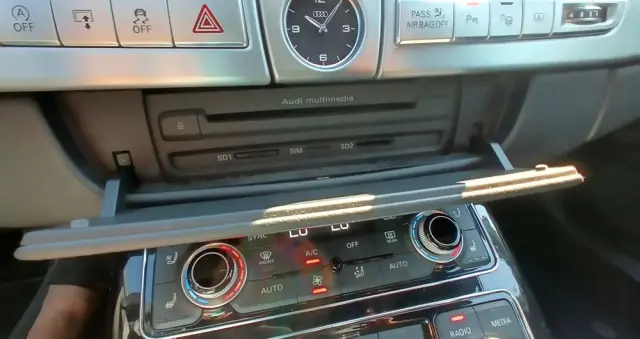 AUDI A8 4.2 TDI DPF (clean diesel) quattro tiptronic