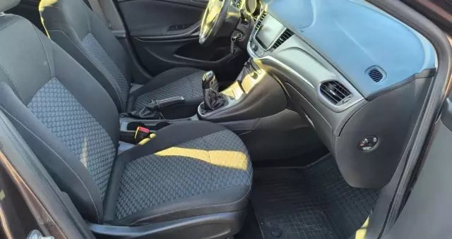 OPEL Astra 1.4 Turbo Active