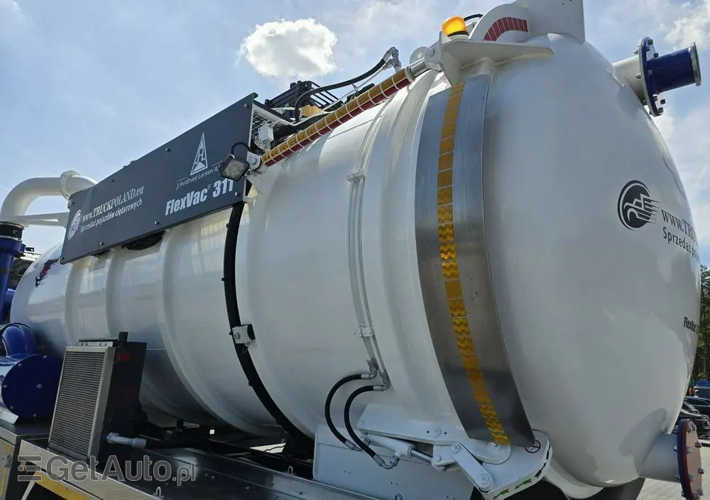 SCANIA Larsen FlexVac 311 Ładowarka próżniowa ssąca 
