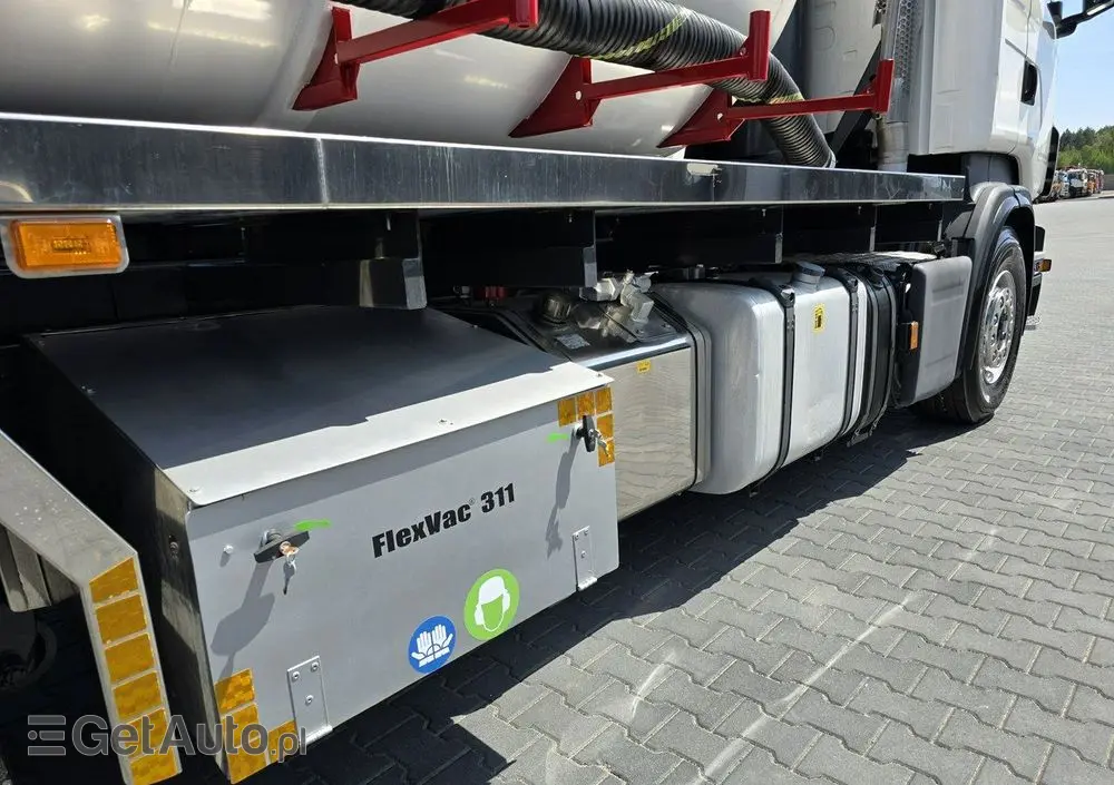 SCANIA Larsen FlexVac 311 Ładowarka próżniowa ssąca 