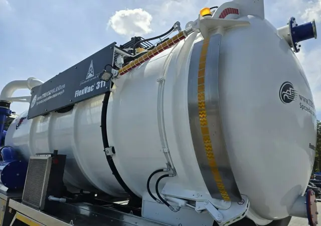 SCANIA Larsen FlexVac 311 Ładowarka próżniowa ssąca 