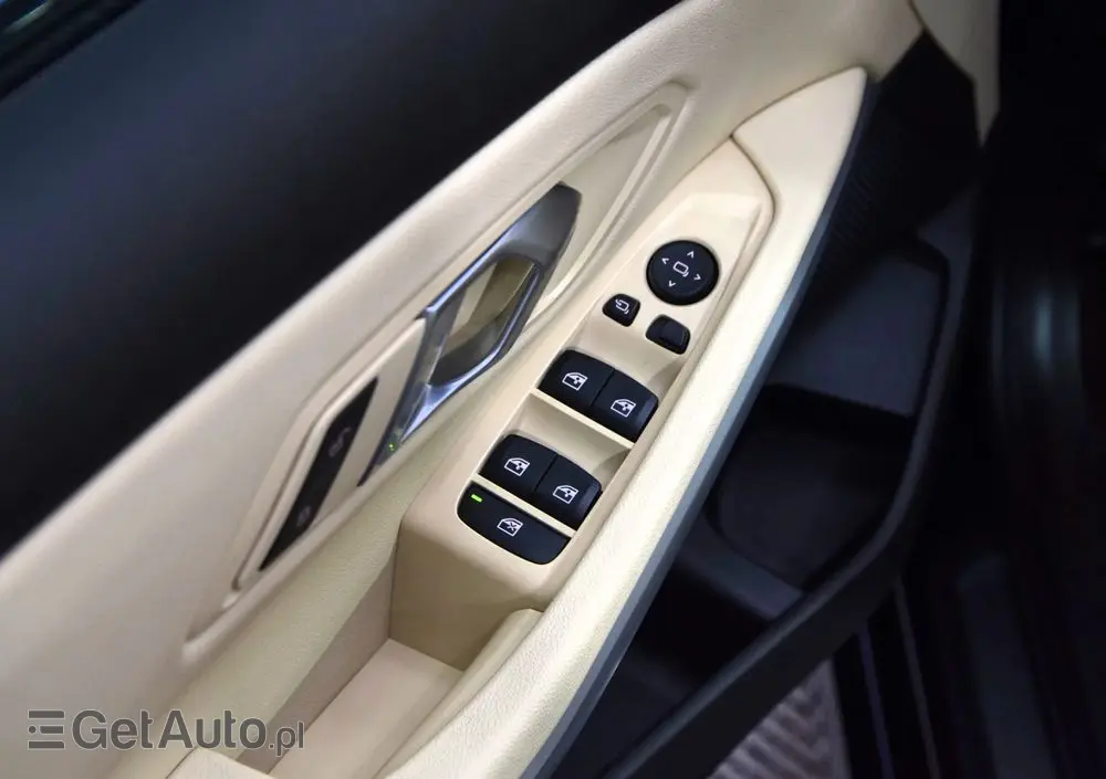 BMW Seria 3 318i M Sport