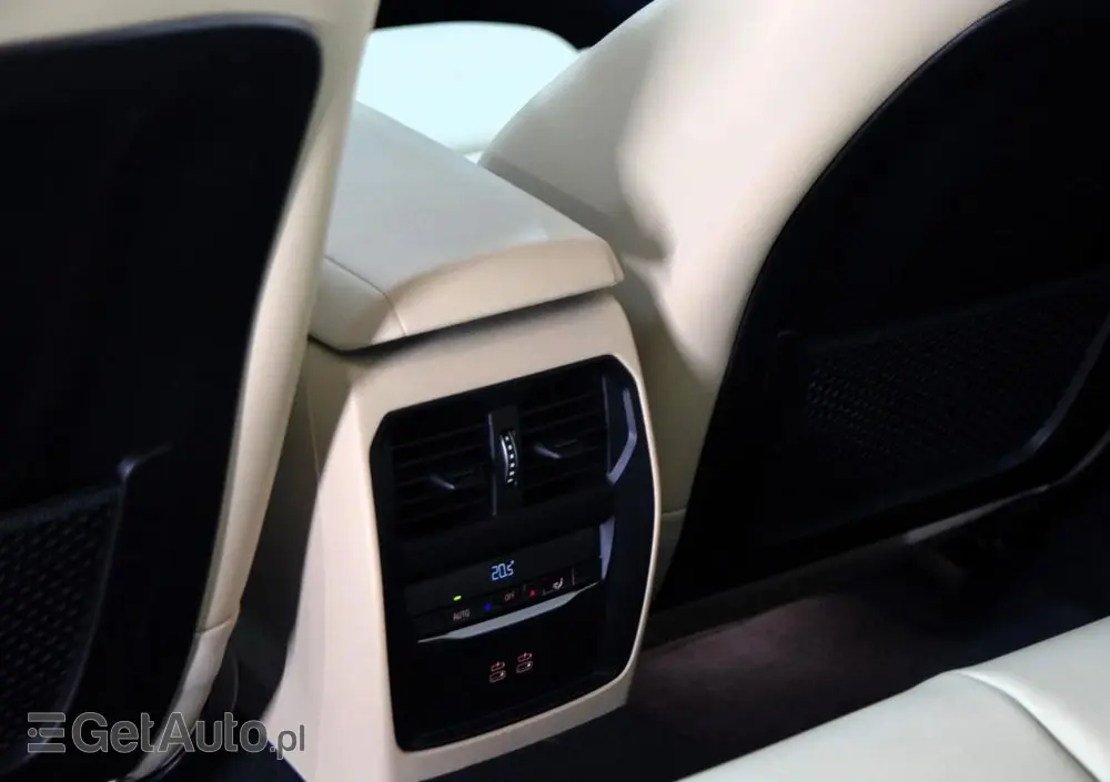 BMW Seria 3 318i M Sport