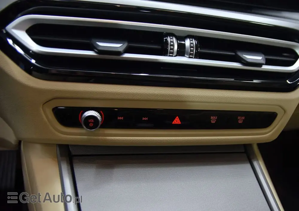 BMW Seria 3 318i M Sport