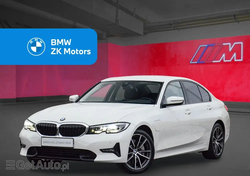 BMW Seria 3 330e Sport Line