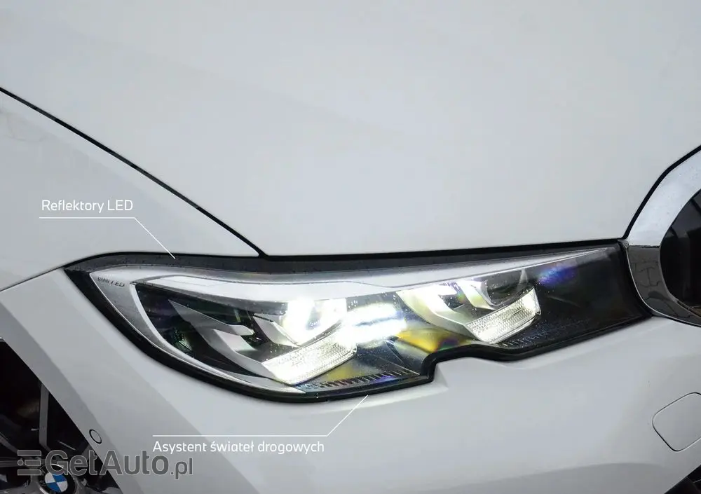 BMW Seria 3 330e Sport Line