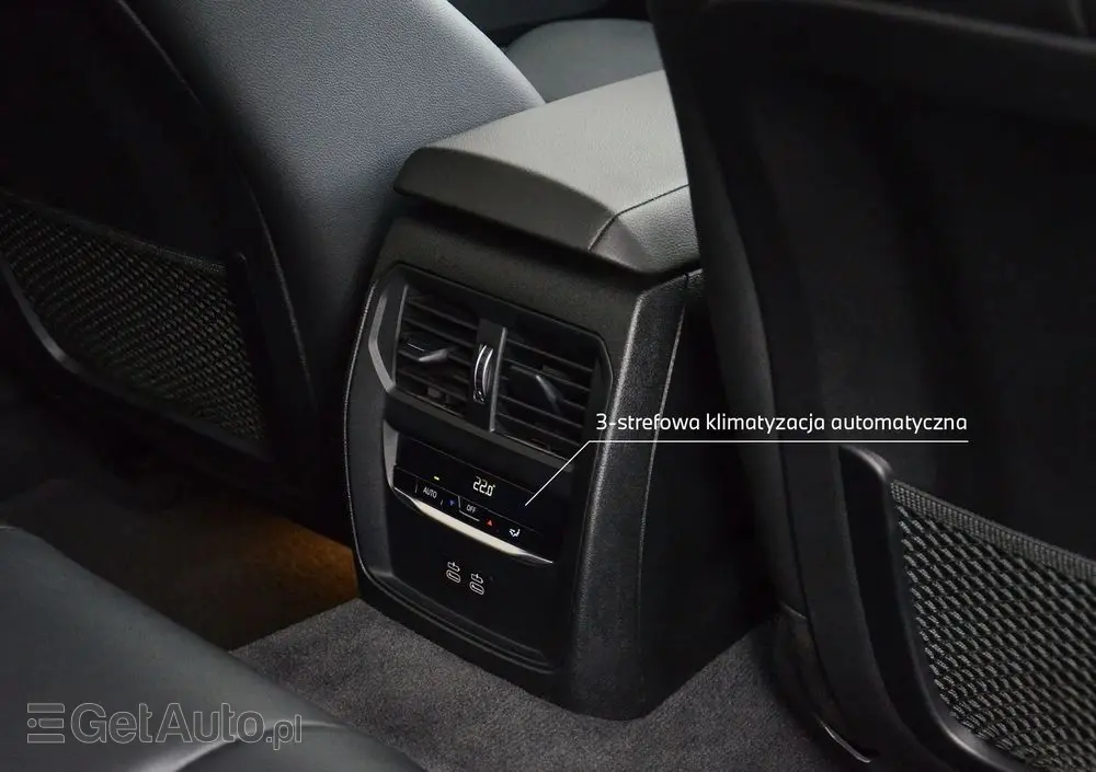 BMW Seria 3 330e Sport Line