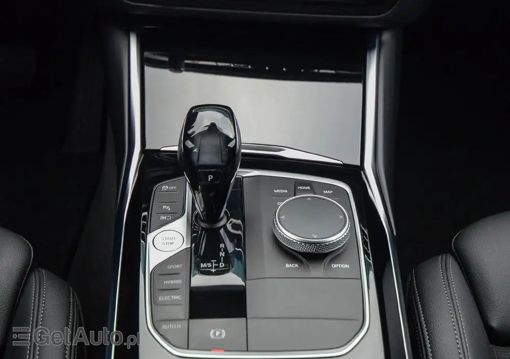 BMW Seria 3 330e Sport Line