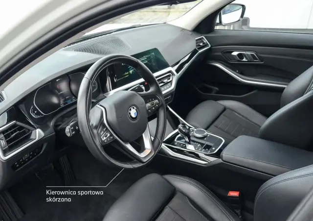 BMW Seria 3 330e Sport Line