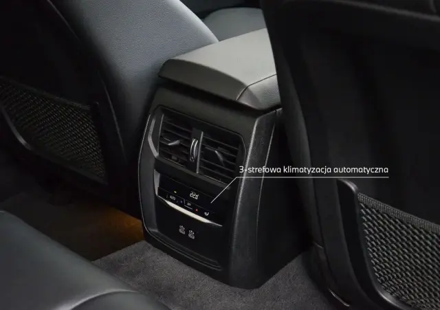 BMW Seria 3 330e Sport Line