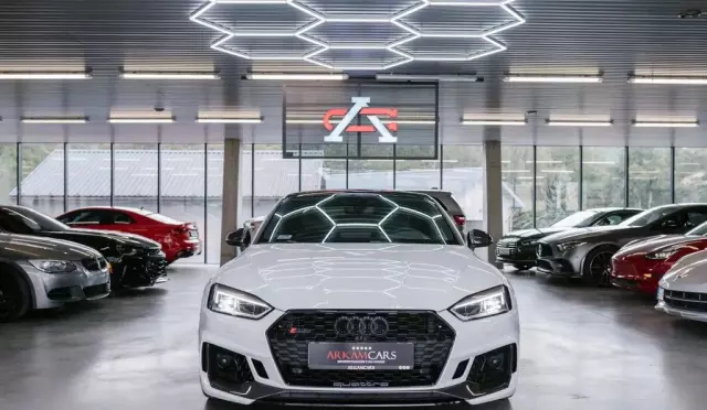 AUDI Rs5 