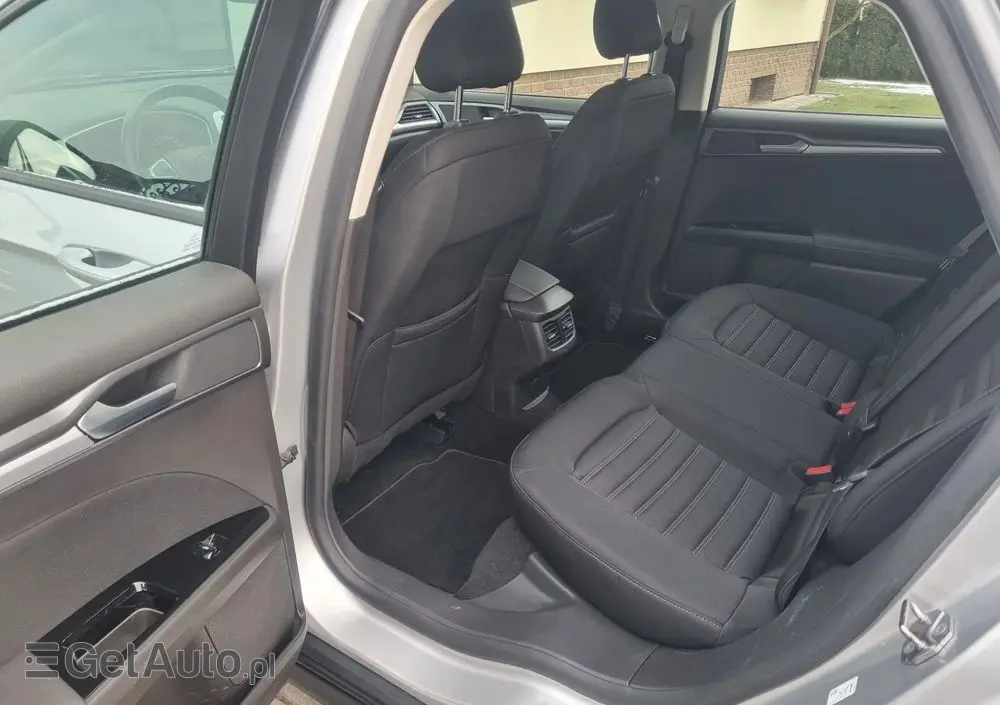 FORD Mondeo SW Ver-2-0-tdci-start--stopp-powershift--aut-business-edition