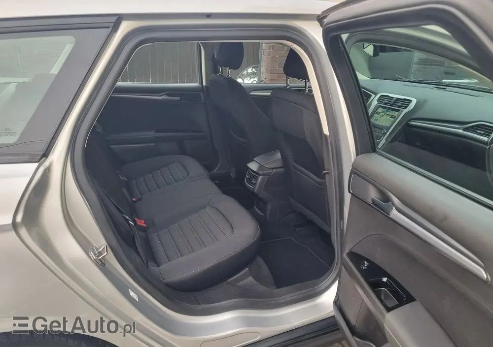 FORD Mondeo SW Ver-2-0-tdci-start--stopp-powershift--aut-business-edition