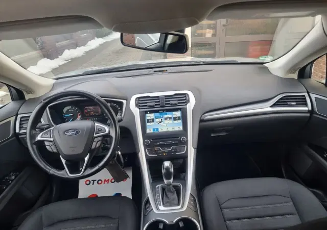 FORD Mondeo SW Ver-2-0-tdci-start--stopp-powershift--aut-business-edition