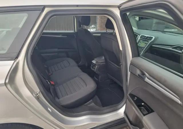 FORD Mondeo SW Ver-2-0-tdci-start--stopp-powershift--aut-business-edition