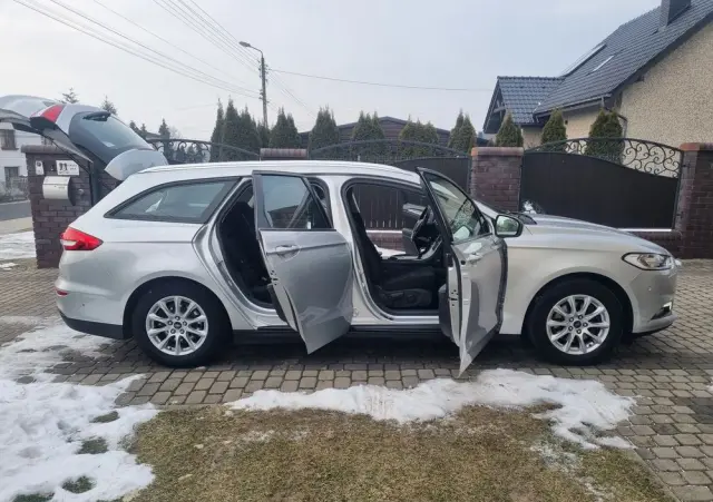 FORD Mondeo SW Ver-2-0-tdci-start--stopp-powershift--aut-business-edition