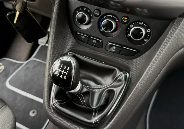 FORD Tourneo Connect 1.0 EcoBoost Start-Stop Trend