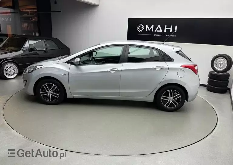 HYUNDAI I30 1.4 Fifa World Cup Edition